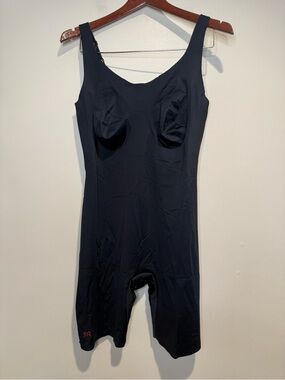 NEW- Ruby Ribbon Mid Thigh Shaping Bodysuit Black Womens Shapewear Size 46